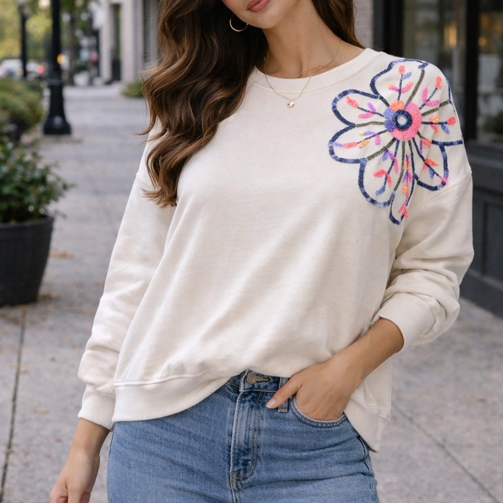 Cream Floral Appliqué Crewneck Sweatshirt